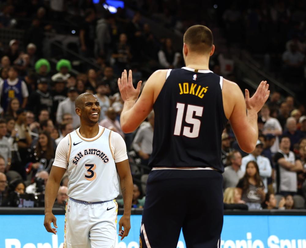 年龄不符的 年龄不符的