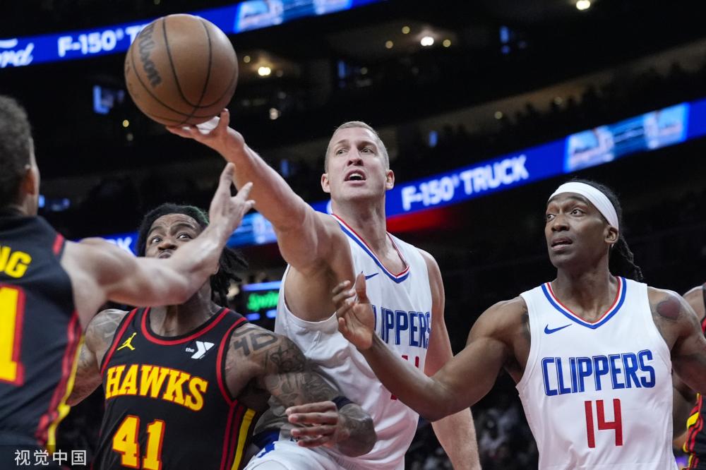 竞争激烈的 竞争激烈的